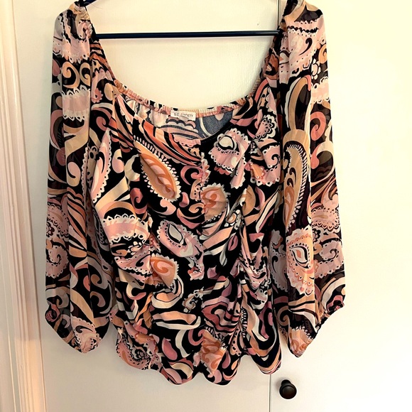 Top - Picture 1 of 2